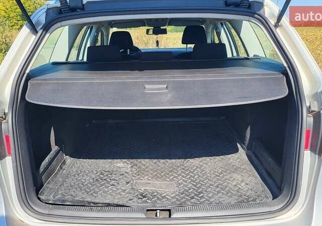 Фольксваген Пассат 2010 в Криничках на Automoto.ua Серый Фольксваген Пассат, объемом двигателя 1.97 л и пробегом 279 тыс. км за 6500 $, фото 11 на Automoto.ua