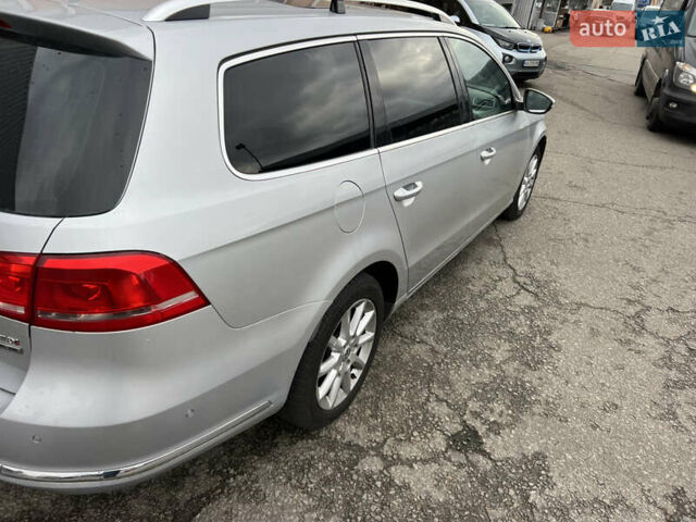 Серый Фольксваген Пассат, объемом двигателя 1.97 л и пробегом 302 тыс. км за 7900 $, фото 2 на Automoto.ua
