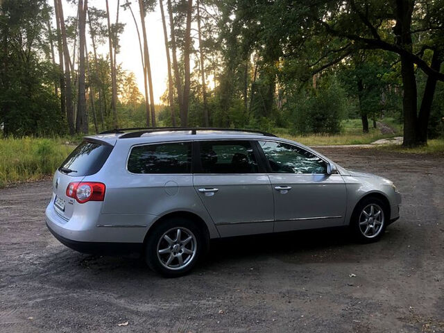 Серый Фольксваген Пассат, объемом двигателя 1.6 л и пробегом 263 тыс. км за 7300 $, фото 5 на Automoto.ua