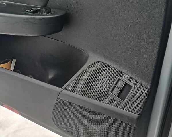 Серый Фольксваген Пассат, объемом двигателя 1.97 л и пробегом 370 тыс. км за 6300 $, фото 12 на Automoto.ua