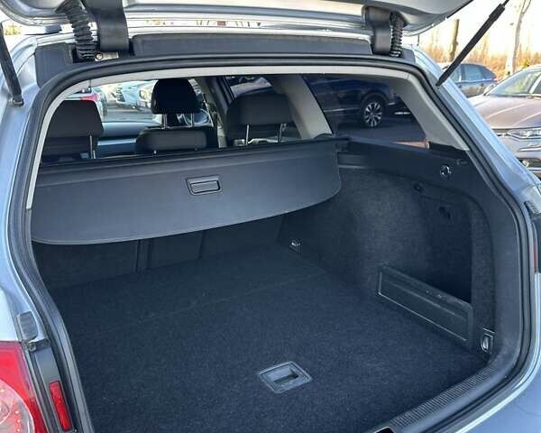 Серый Фольксваген Пассат, объемом двигателя 1.8 л и пробегом 216 тыс. км за 7400 $, фото 12 на Automoto.ua