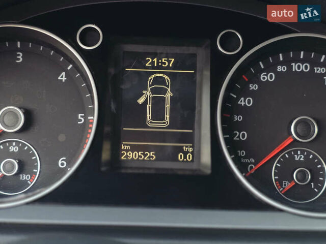 Серый Фольксваген Пассат, объемом двигателя 1.6 л и пробегом 290 тыс. км за 7500 $, фото 29 на Automoto.ua