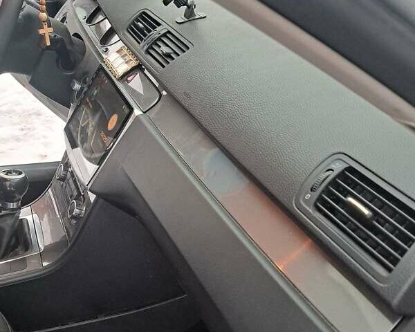 Серый Фольксваген Пассат, объемом двигателя 1.97 л и пробегом 370 тыс. км за 6300 $, фото 19 на Automoto.ua