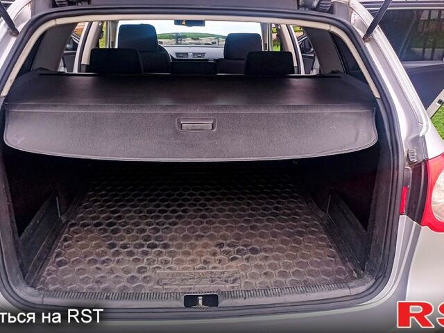 Фольксваген Пассат 2010 в Харькове на Automoto.ua Серый Фольксваген Пассат, объемом двигателя 1.6 л и пробегом 248 тыс. км за 5900 $, фото 9 на Automoto.ua