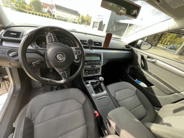 Серый Фольксваген Пассат, объемом двигателя 2 л и пробегом 380 тыс. км за 8500 $, фото 3 на Automoto.ua