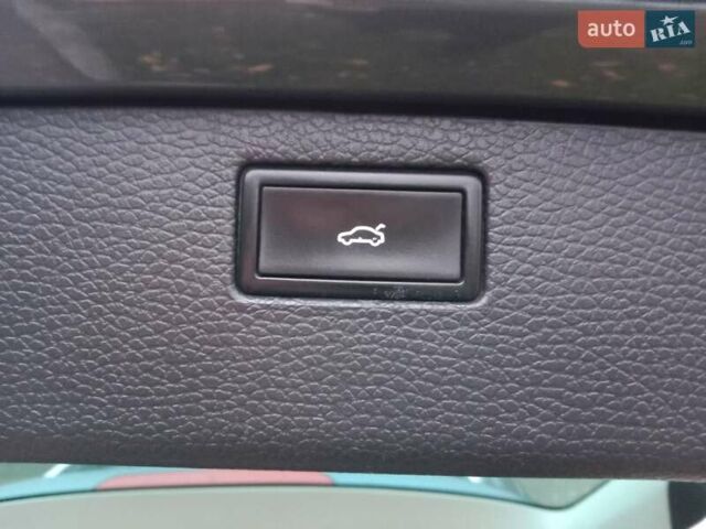 Серый Фольксваген Пассат, объемом двигателя 1.8 л и пробегом 210 тыс. км за 7850 $, фото 45 на Automoto.ua