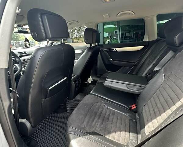 Фольксваген Пассат 2010 в Коростене на Automoto.ua Серый Фольксваген Пассат, объемом двигателя 1.97 л и пробегом 320 тыс. км за 9700 $, фото 1 на Automoto.ua