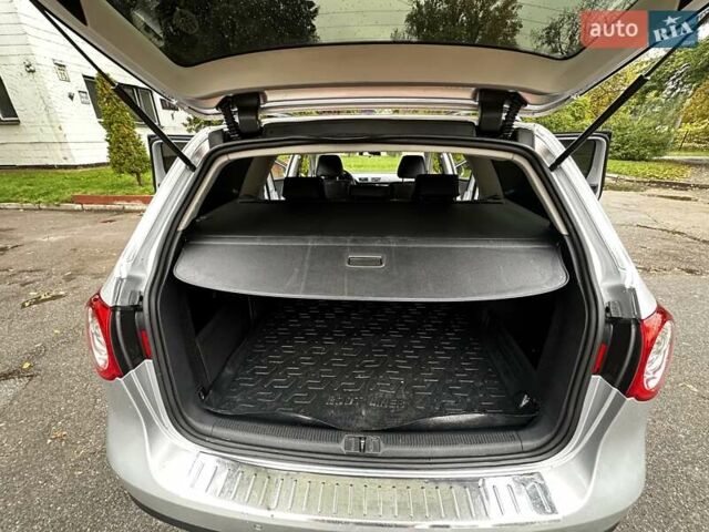 Фольксваген Пассат 2010 в Киеве на Automoto.ua Серый Фольксваген Пассат, объемом двигателя 2 л и пробегом 249 тыс. км за 6999 $, фото 32 на Automoto.ua