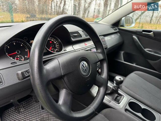 Серый Фольксваген Пассат, объемом двигателя 1.6 л и пробегом 286 тыс. км за 7250 $, фото 22 на Automoto.ua
