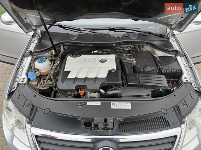 Серый Фольксваген Пассат, объемом двигателя 1.97 л и пробегом 305 тыс. км за 7000 $, фото 9 на Automoto.ua