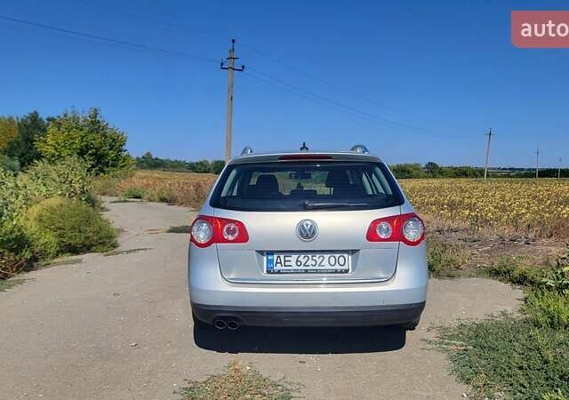 Фольксваген Пассат 2010 в Криничках на Automoto.ua Серый Фольксваген Пассат, объемом двигателя 1.97 л и пробегом 279 тыс. км за 6500 $, фото 7 на Automoto.ua