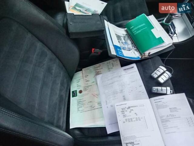 Серый Фольксваген Пассат, объемом двигателя 1.8 л и пробегом 210 тыс. км за 7850 $, фото 66 на Automoto.ua