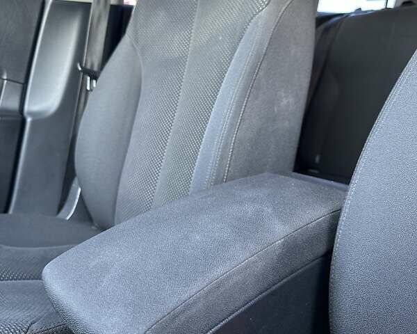 Серый Фольксваген Пассат, объемом двигателя 1.8 л и пробегом 216 тыс. км за 7400 $, фото 41 на Automoto.ua