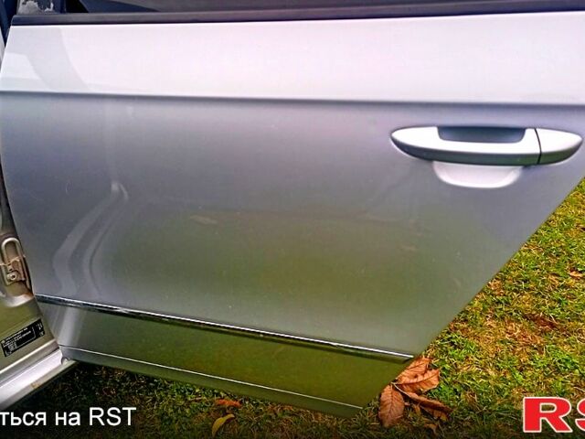 Фольксваген Пассат 2010 в Харькове на Automoto.ua Серый Фольксваген Пассат, объемом двигателя 1.6 л и пробегом 248 тыс. км за 5900 $, фото 5 на Automoto.ua