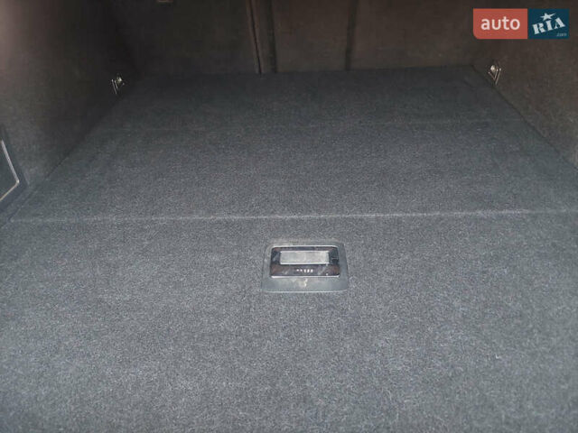 Серый Фольксваген Пассат, объемом двигателя 1.97 л и пробегом 271 тыс. км за 9500 $, фото 12 на Automoto.ua