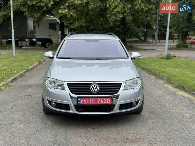Серый Фольксваген Пассат, объемом двигателя 2 л и пробегом 236 тыс. км за 8800 $, фото 2 на Automoto.ua