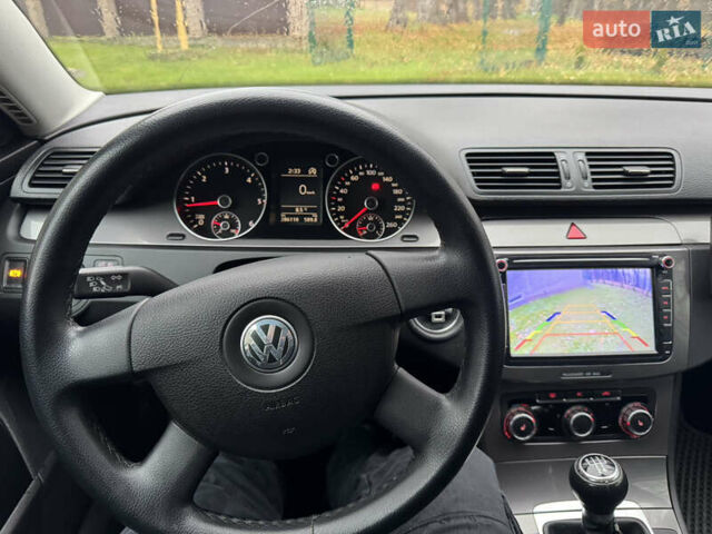 Серый Фольксваген Пассат, объемом двигателя 1.6 л и пробегом 286 тыс. км за 7250 $, фото 20 на Automoto.ua