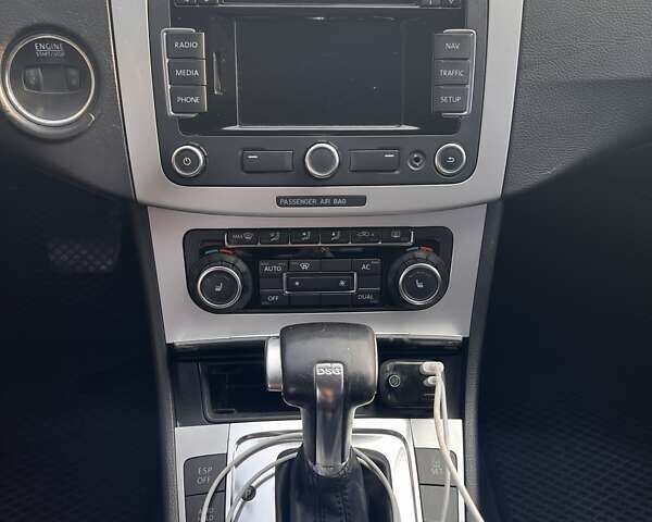 Сірий Фольксваген Пассат, об'ємом двигуна 1.97 л та пробігом 329 тис. км за 8000 $, фото 10 на Automoto.ua