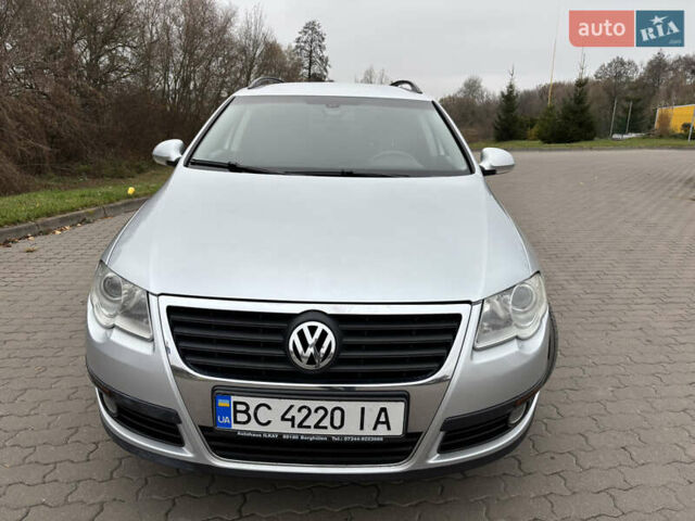 Серый Фольксваген Пассат, объемом двигателя 1.97 л и пробегом 305 тыс. км за 7000 $, фото 14 на Automoto.ua