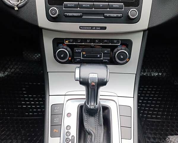 Сірий Фольксваген Пассат, об'ємом двигуна 1.39 л та пробігом 178 тис. км за 6000 $, фото 33 на Automoto.ua