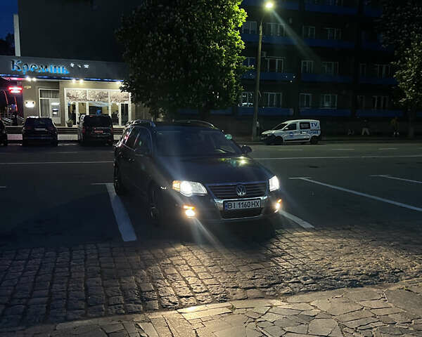 Серый Фольксваген Пассат, объемом двигателя 2 л и пробегом 302 тыс. км за 7300 $, фото 45 на Automoto.ua