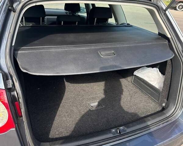 Сірий Фольксваген Пассат, об'ємом двигуна 1.4 л та пробігом 235 тис. км за 6400 $, фото 15 на Automoto.ua