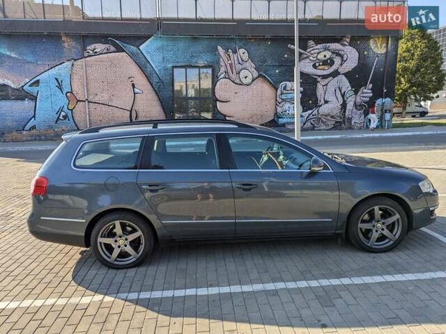 Сірий Фольксваген Пассат, об'ємом двигуна 1.6 л та пробігом 235 тис. км за 5900 $, фото 10 на Automoto.ua