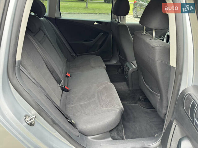 Серый Фольксваген Пассат, объемом двигателя 2 л и пробегом 236 тыс. км за 8800 $, фото 19 на Automoto.ua