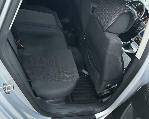 Сірий Фольксваген Пассат, об'ємом двигуна 1.6 л та пробігом 244 тис. км за 5750 $, фото 14 на Automoto.ua