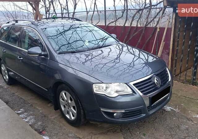 Сірий Фольксваген Пассат, об'ємом двигуна 2 л та пробігом 242 тис. км за 7600 $, фото 2 на Automoto.ua