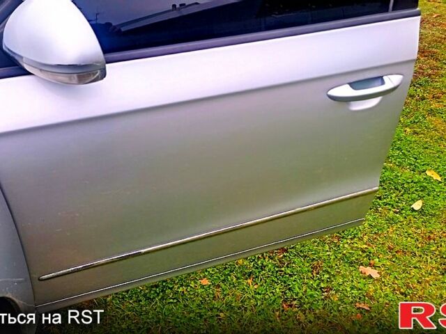 Фольксваген Пассат 2010 в Харькове на Automoto.ua Серый Фольксваген Пассат, объемом двигателя 1.6 л и пробегом 248 тыс. км за 5900 $, фото 4 на Automoto.ua