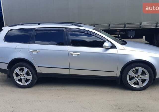 Серый Фольксваген Пассат, объемом двигателя 1.97 л и пробегом 208 тыс. км за 8200 $, фото 3 на Automoto.ua