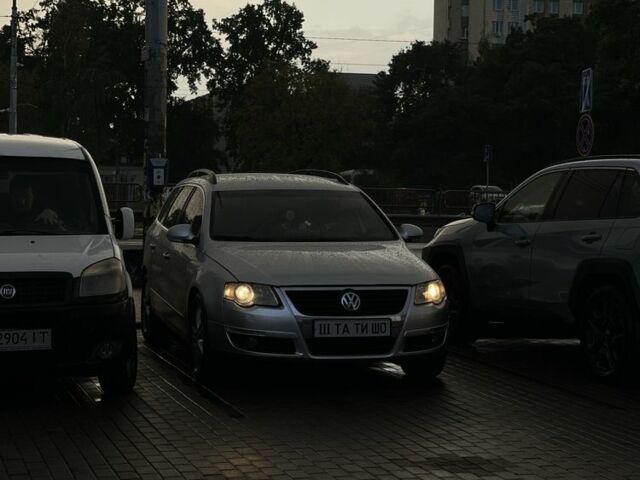 Серый Фольксваген Пассат, объемом двигателя 2 л и пробегом 220 тыс. км за 2980 $, фото 4 на Automoto.ua