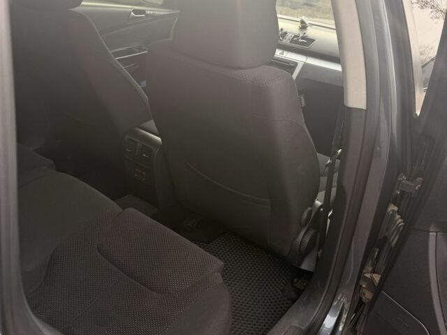 Серый Фольксваген Пассат, объемом двигателя 1.6 л и пробегом 337 тыс. км за 5900 $, фото 4 на Automoto.ua