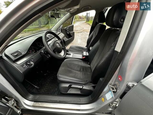 Фольксваген Пассат 2010 в Киеве на Automoto.ua Серый Фольксваген Пассат, объемом двигателя 2 л и пробегом 249 тыс. км за 6999 $, фото 20 на Automoto.ua