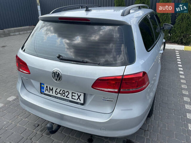 Серый Фольксваген Пассат, объемом двигателя 1.97 л и пробегом 280 тыс. км за 9700 $, фото 9 на Automoto.ua