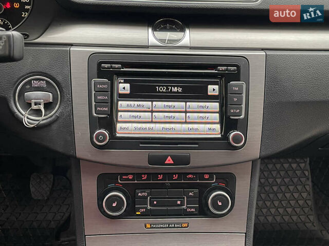 Сірий Фольксваген Пассат, об'ємом двигуна 1.39 л та пробігом 210 тис. км за 6550 $, фото 22 на Automoto.ua