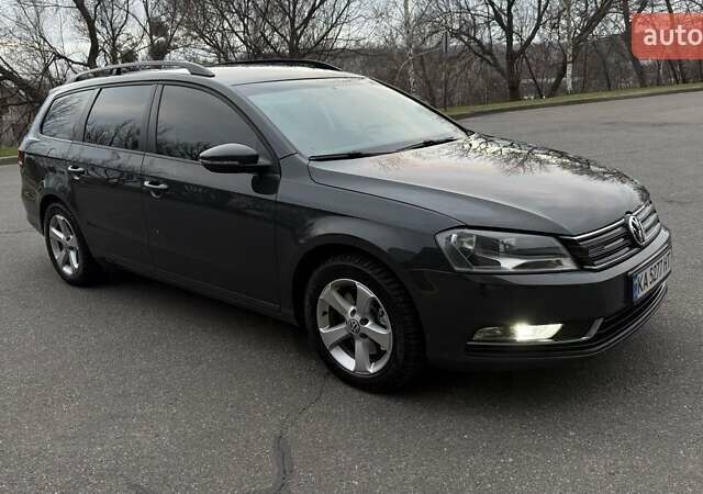 Сірий Фольксваген Пассат, об'ємом двигуна 1.6 л та пробігом 260 тис. км за 9250 $, фото 2 на Automoto.ua