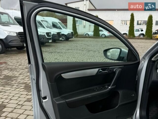 Сірий Фольксваген Пассат, об'ємом двигуна 1.97 л та пробігом 233 тис. км за 9900 $, фото 6 на Automoto.ua