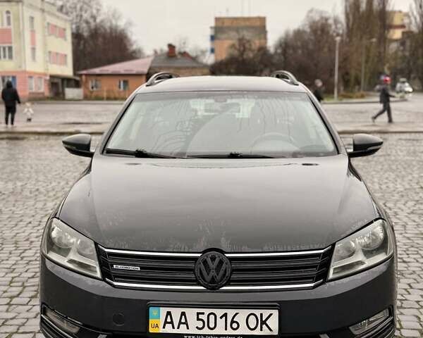 Серый Фольксваген Пассат, объемом двигателя 1.6 л и пробегом 493 тыс. км за 7999 $, фото 14 на Automoto.ua
