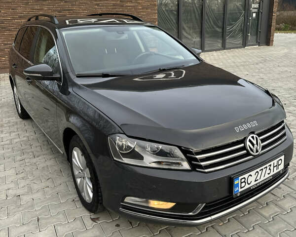 Серый Фольксваген Пассат, объемом двигателя 1.97 л и пробегом 337 тыс. км за 9900 $, фото 1 на Automoto.ua