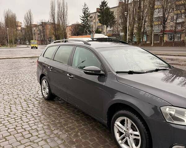 Серый Фольксваген Пассат, объемом двигателя 1.6 л и пробегом 493 тыс. км за 7999 $, фото 8 на Automoto.ua