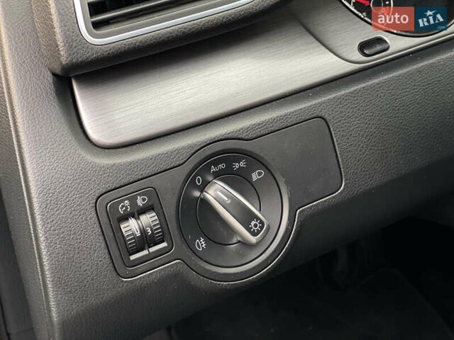 Серый Фольксваген Пассат, объемом двигателя 1.6 л и пробегом 285 тыс. км за 8200 $, фото 32 на Automoto.ua