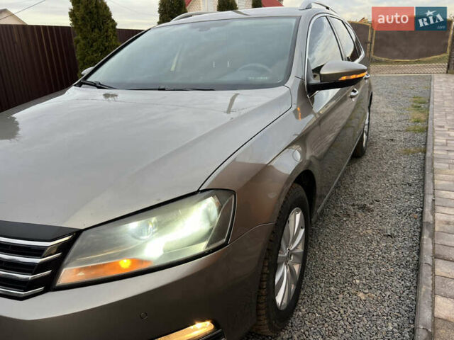 Сірий Фольксваген Пассат, об'ємом двигуна 1.6 л та пробігом 307 тис. км за 8800 $, фото 23 на Automoto.ua