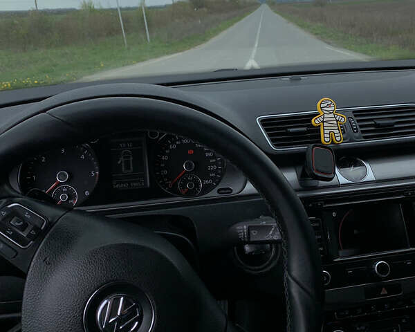 Сірий Фольксваген Пассат, об'ємом двигуна 2 л та пробігом 340 тис. км за 10900 $, фото 17 на Automoto.ua