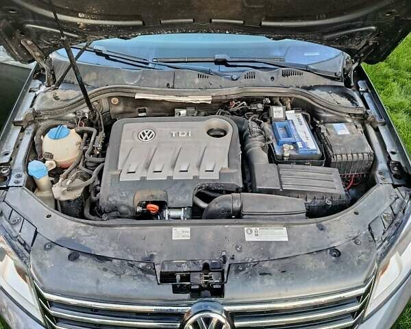 Серый Фольксваген Пассат, объемом двигателя 1.97 л и пробегом 290 тыс. км за 12000 $, фото 15 на Automoto.ua