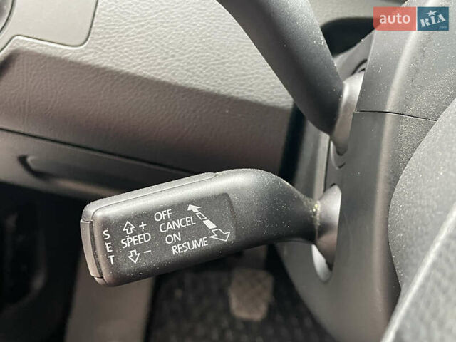 Сірий Фольксваген Пассат, об'ємом двигуна 1.39 л та пробігом 210 тис. км за 6550 $, фото 28 на Automoto.ua