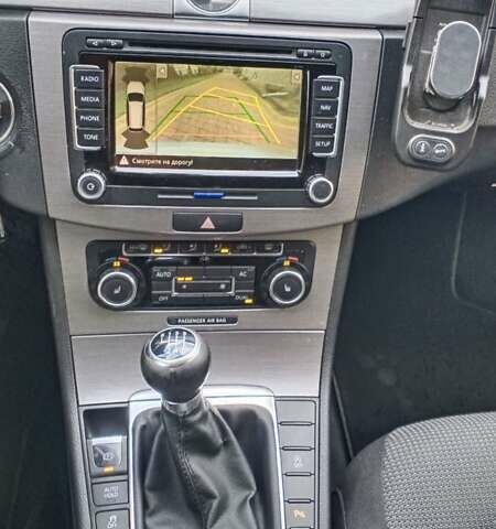 Серый Фольксваген Пассат, объемом двигателя 2 л и пробегом 250 тыс. км за 9800 $, фото 15 на Automoto.ua