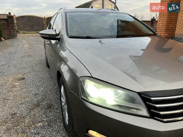 Сірий Фольксваген Пассат, об'ємом двигуна 1.6 л та пробігом 307 тис. км за 8800 $, фото 1 на Automoto.ua