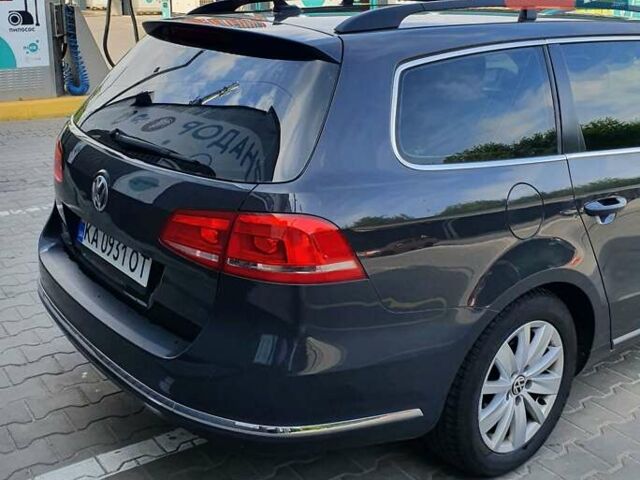 Серый Фольксваген Пассат, объемом двигателя 1.6 л и пробегом 319 тыс. км за 8500 $, фото 5 на Automoto.ua